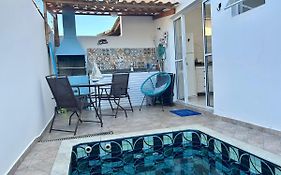 Casa com Piscina e Churrasqueira - lindíssima!